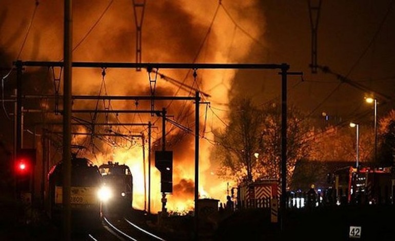 Zapalio se vlak na pruzi kod Starog Petrovog Sela