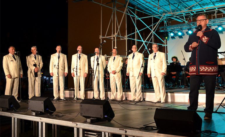 Koncert domoljubnih pjesama Bljesku u čast oduševio publiku (FOTO)
