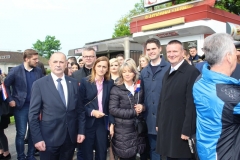 e18e62ff-f610-44a4-99c9-bfb8c8051bf2 e18e62ff-f610-44a4-99c9-bfb8c8051bf2