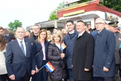 ef0f0f8d-2456-4832-9c3f-08e85494383d ef0f0f8d-2456-4832-9c3f-08e85494383d