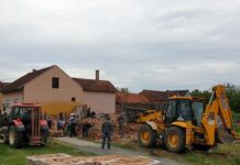 Radna akcija u centru Godinjaka: Zajedničkim snagama do vrijednog cilja