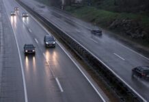 Na hrvatskim autocestama novi znakovi: ”Držite razmak” i ”Budite odgovorni”