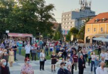Novogradiščani odbijaju bilo kakvu mogućnost krivice gradonačelnika, okupili se u znak podrške