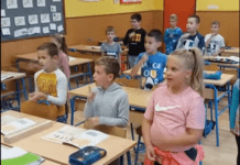 Učiteljica Blaženka i njezini učenici veselo koračaju kroz nove projekte