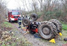 U Požeškoj ulici u Novoj Gradiški prevrnuo se traktor, jedna osoba ozlijeđena