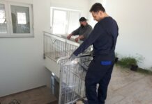 Rešetari: Postavlja se unutarnja ograda i ograda za rampu invalidskog ulaza u općinu