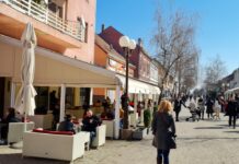Novogradiščani jedva dočekali: Mnoštvo ljudi ispija kavu na terasama omiljenih kafića!