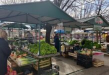 Kupci po domaće proizvode sve češće odlaze na gradsku tržnicu