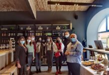 Ocjenjivački sud „Nagrade suncokret ruralnog turizma Hrvatske” obišao “Slavonski dućan”