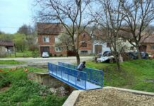 Obnovljen pješački most u Donjem Lipovcu