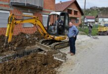 Radovi na izgradnji sustava zbrinjavanja otpadnih voda u Rešetarima