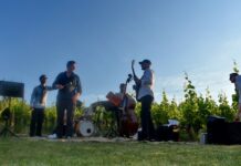 Turistička zajednica BPŽ: Održan prvi hrvatski zalazak i koncert u vinogradu