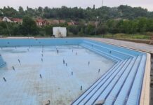 Vandali uništili pločice na gradskom bazenu: Kome je to trebalo?!