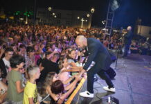 Ribarske večeri u Davoru: Fantastična zabava uz grupu Vigor/ foto