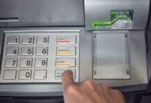 Zatvaraju se minusi na računu: Ljudima uopće nije jasno otkud odjednom prešutni minusi