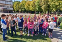 Započeo Dječji tjedan uz poruke: Volimo vas ali nemojte piti, vikati, prečesto surfati..