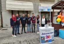 Volonteri Elektrotehničke i ekonomske škole volontiraju za osjetljive skupine