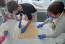 Od početka listopada učenici 4. razreda OŠ “Vladimir Nazor” Adžamovci obilježavaju Dane zahvalnosti