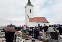 Blagdan Svih svetih u novogradiškom kraju: Obilje molitve, cvijeća i svijeća za naše najmilije
