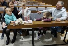 I mališane Udruge udomitelja djece Brodsko posavske županije “Leptirić” posjetio sveti Nikola