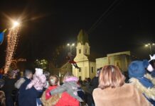 Uz vatromet, pjesmu i ples naši mališani zakoračili u 2022. godinu