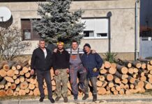 Policijski službenici pomogli obitelji iz Slavonskog Broda