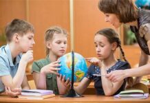 Kako s djecom i mladima razgovarati o ratu u Ukrajini? Objavljene su vrlo detaljne upute