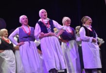 Koncert „Trenka“ i prijatelja do posljednjeg mjesta ispunio dvoranu „Relković“