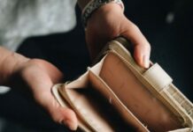 Od danas skuplji struja i plin, niži PDV na niz proizvoda. Evo popisa i izračuna