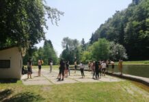 Udruga „Pozitiva: Team building na Strmcu-biti vani-neprocjenjivo