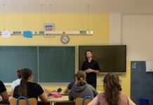 Posjet župnog vikara Marka Milakovića osmašima OŠ Mate Lovraka