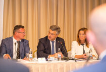 Župan Marušić na sastanku vlade sa županima, predstavnicima Udruge gradova i Udruge općina u Slunju