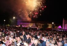 NG ljeto: Čola “zapalio” publiku, pjevalo se i plesalo uz legendarne hitove