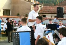 Hrvatsko pjevačko društvo „Tomislav”: Kreće Škola tambure