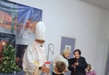 I mališane Udruge udomitelja djece Brodsko posavske županije „Leptirić” posjetio sveti Nikola