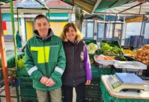 Obitelj Kovačević: Na tržnici su već 20 godina i nije im teško