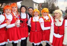 Sutra dječji pokladni dan, donosimo vam i fotografije kako su poklade izgledale nekad