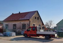 Radovi na rekonstrukciji krovišta muzeja u Adžamovcima