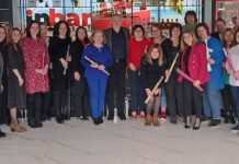 Uz Međunarodni dan žena: Cvijeće za djelatnice Gradske uprave