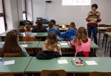 ODRŽANE EDUKATIVNE LIKOVNE RADIONICE „ 4 GODIŠNJA DOBA“ U DOMU KULTURE