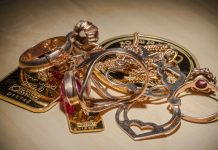 Kako do novca uz pomoć zlata?