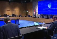 Vlada RH odlučila: Besplatni udžbenici, obrok i prijevoz i u novoj školskoj godini