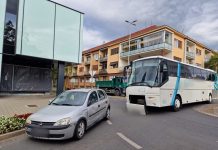 Prometna nesreća na kružnom toku u središtu grada