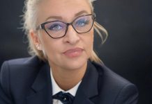 ProknjižiMe by Mirela Relković: Peglate li?