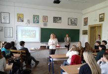 Uče ih demokraciji od mladih dana