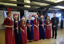 Članice ansambla flauta održale svoj tradicionalni Božićni koncert