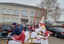 Sv. Nikola obradovao mališane područne škole Ljupina