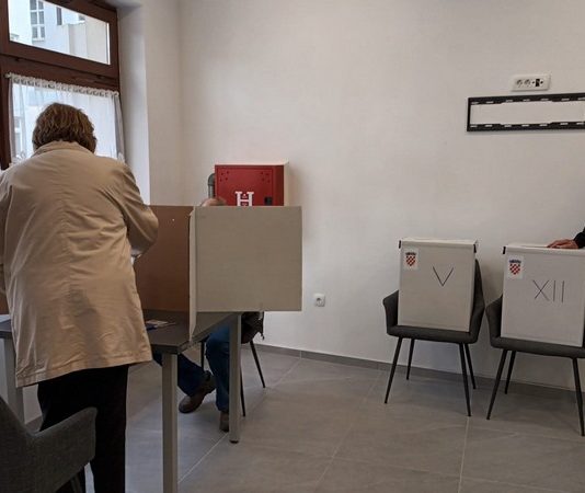 Objavljene su prve izlazne ankete parlamentarnih izbora 2024. godine