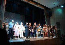 Učenici OŠ Mato Lovrak oduševili školskom glazbenom predstavom “Novi prijatelj”