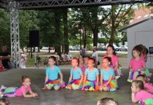 Održana “Plesna oda plesnoj sezoni”: Na Svjetsko natjecanje u plesu otputovalo sedmero Novogradiščana